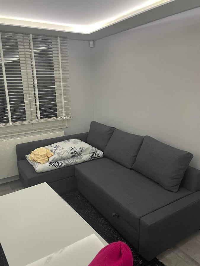 Apartament Poniatowa Appartement Buitenkant foto